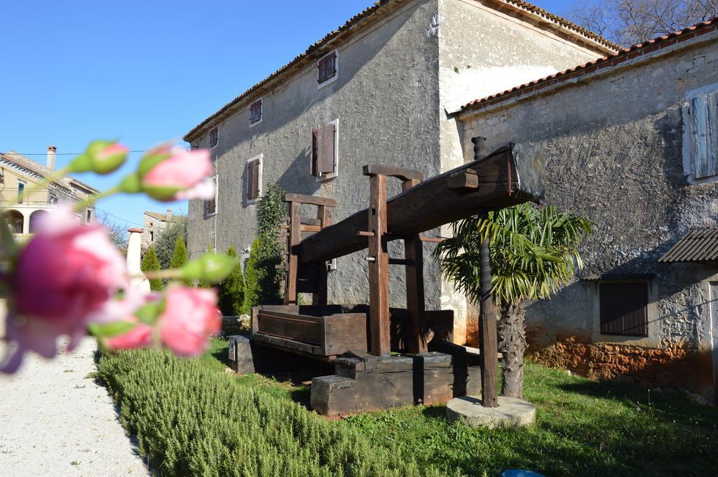 Villas Aurelia Barat エクステリア 写真