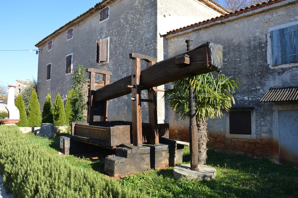Villas Aurelia Barat エクステリア 写真