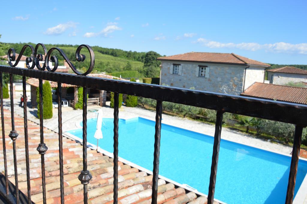 Villas Aurelia Barat エクステリア 写真
