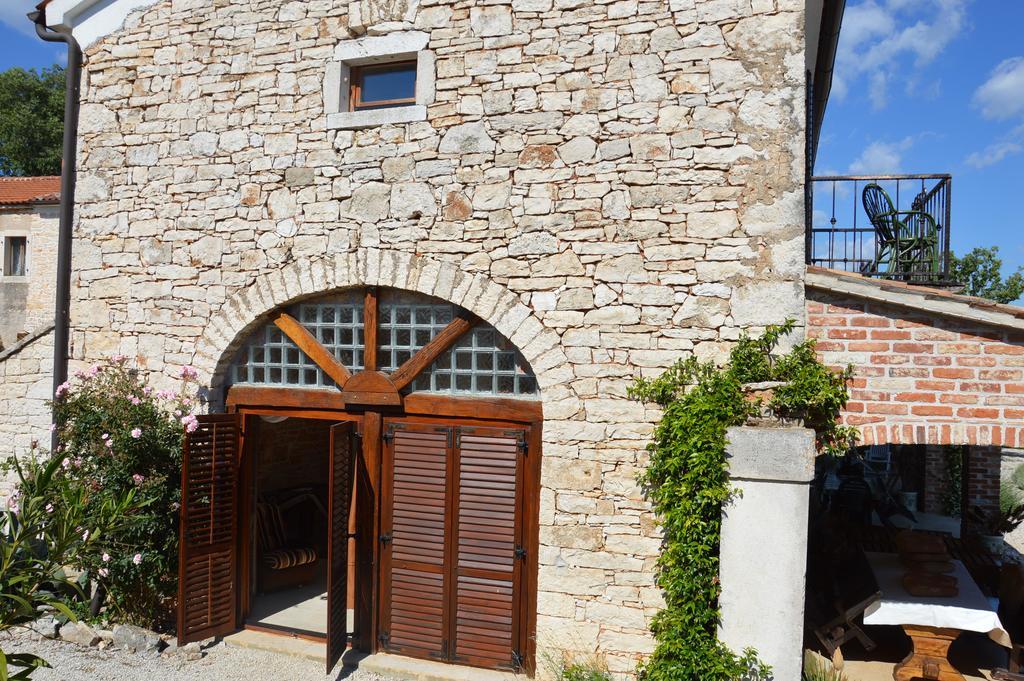 Villas Aurelia Barat エクステリア 写真
