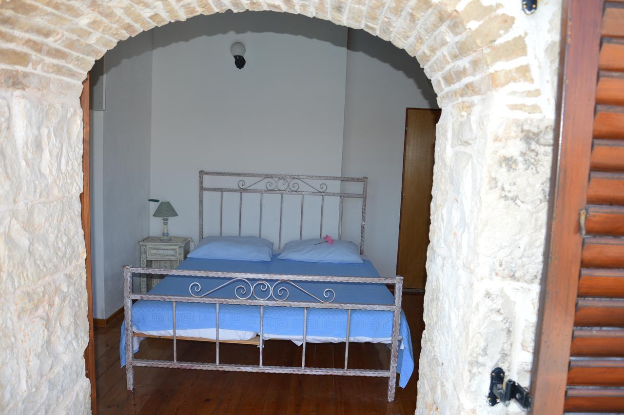 Villas Aurelia Barat エクステリア 写真