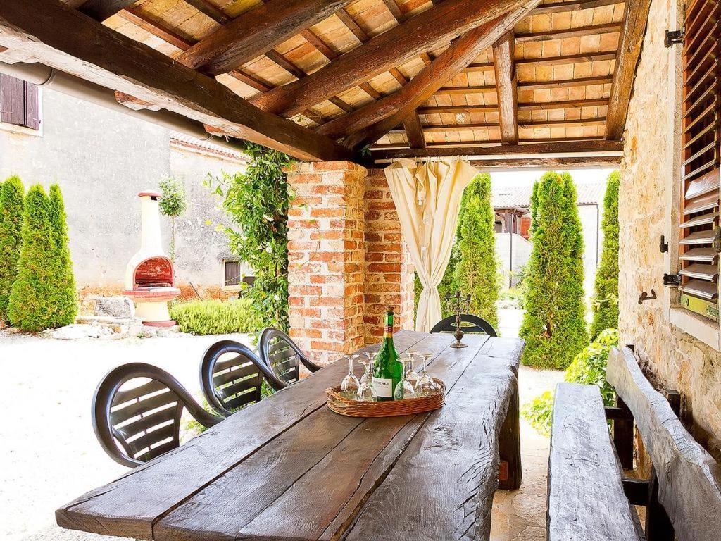 Villas Aurelia Barat エクステリア 写真