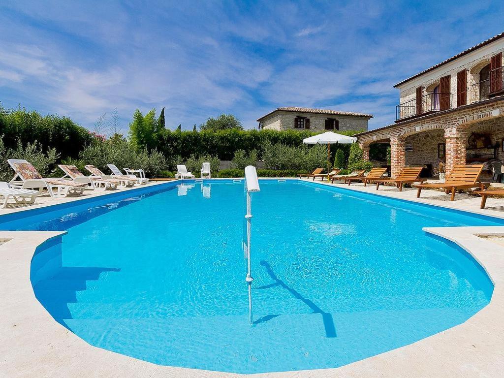 Villas Aurelia Barat エクステリア 写真