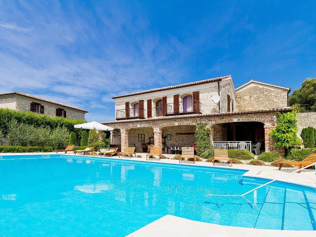Villas Aurelia Barat エクステリア 写真