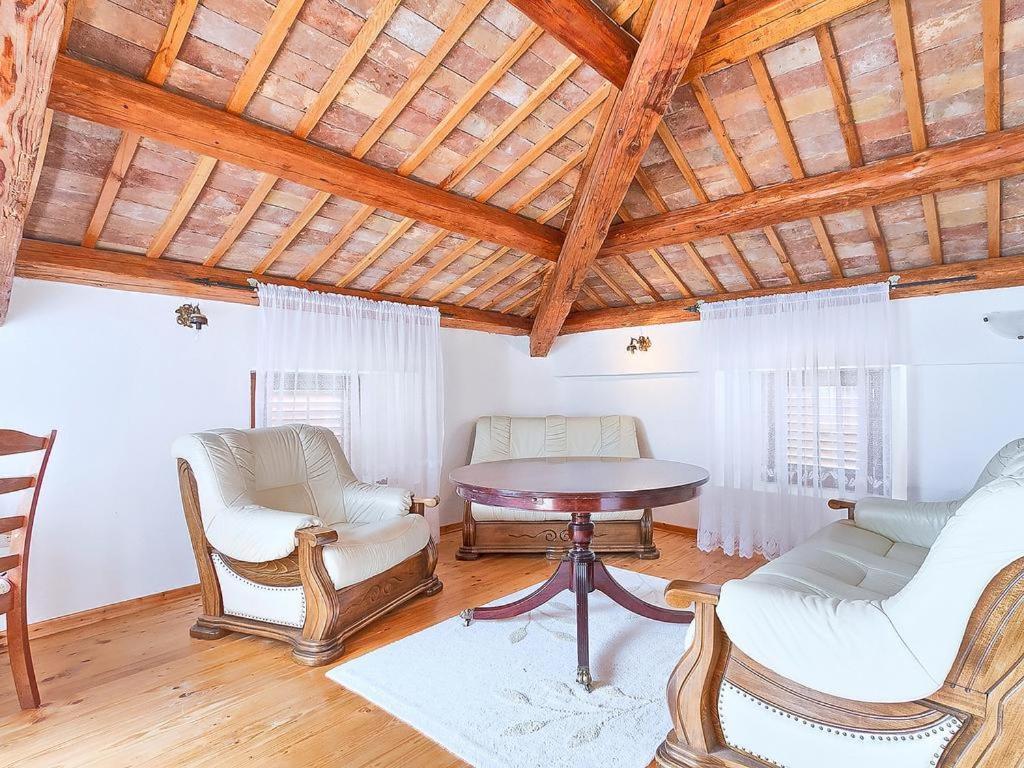 Villas Aurelia Barat エクステリア 写真