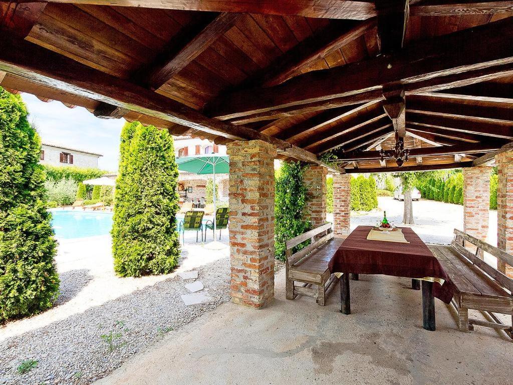 Villas Aurelia Barat エクステリア 写真